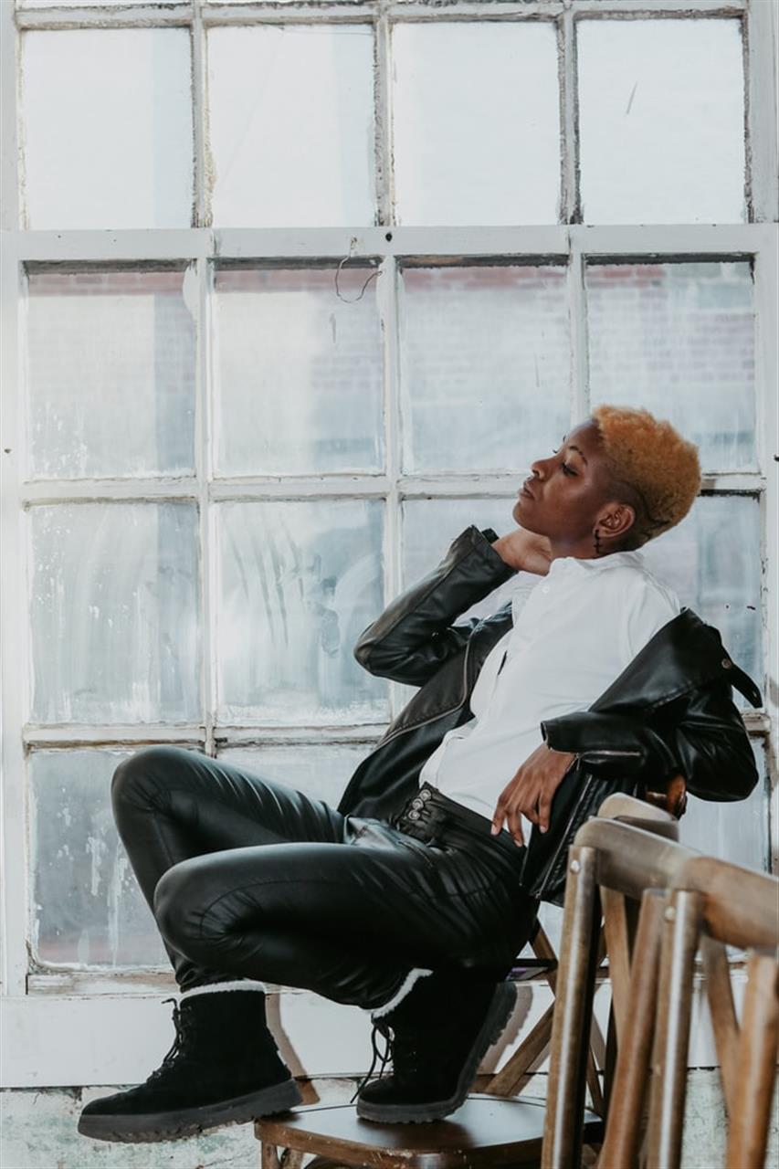 Imiteret læder bukser – det perfekte par bukser