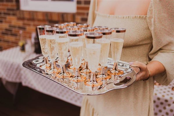 Gør værtinden glad med en god gave