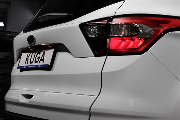 Ford Kuga samler det bedste fra to verdener